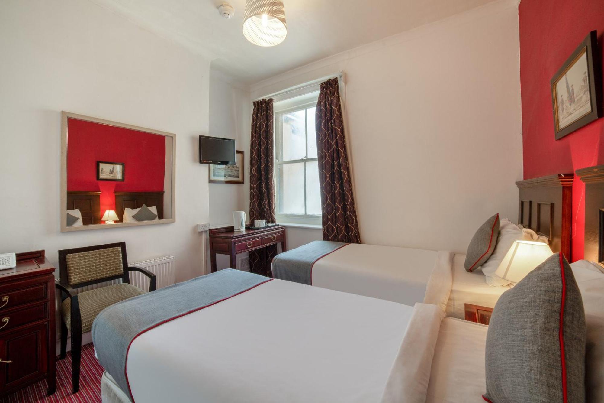The Strand Hotel AEGON International Exteriér fotografie