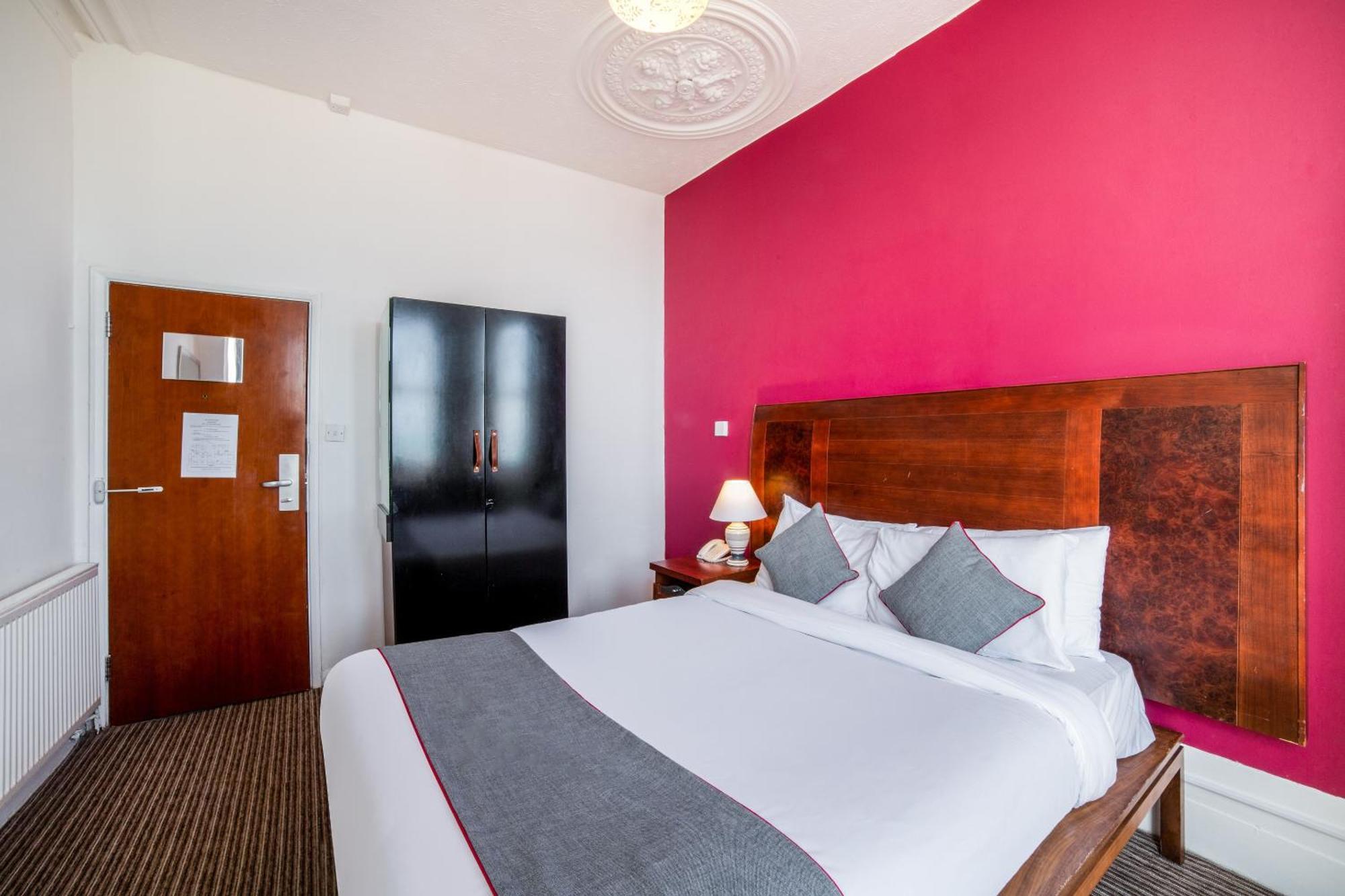 The Strand Hotel AEGON International Exteriér fotografie