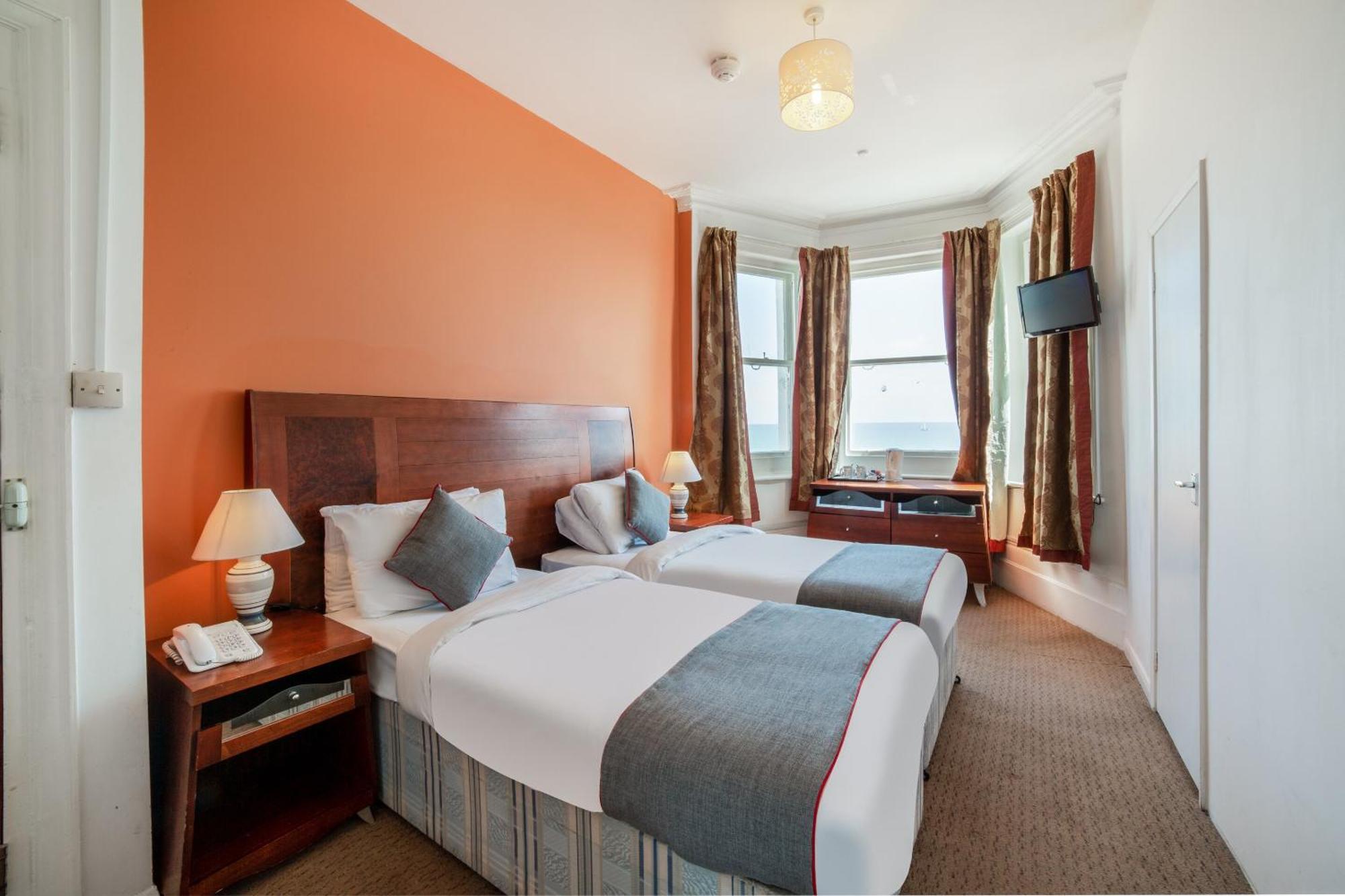 The Strand Hotel AEGON International Exteriér fotografie