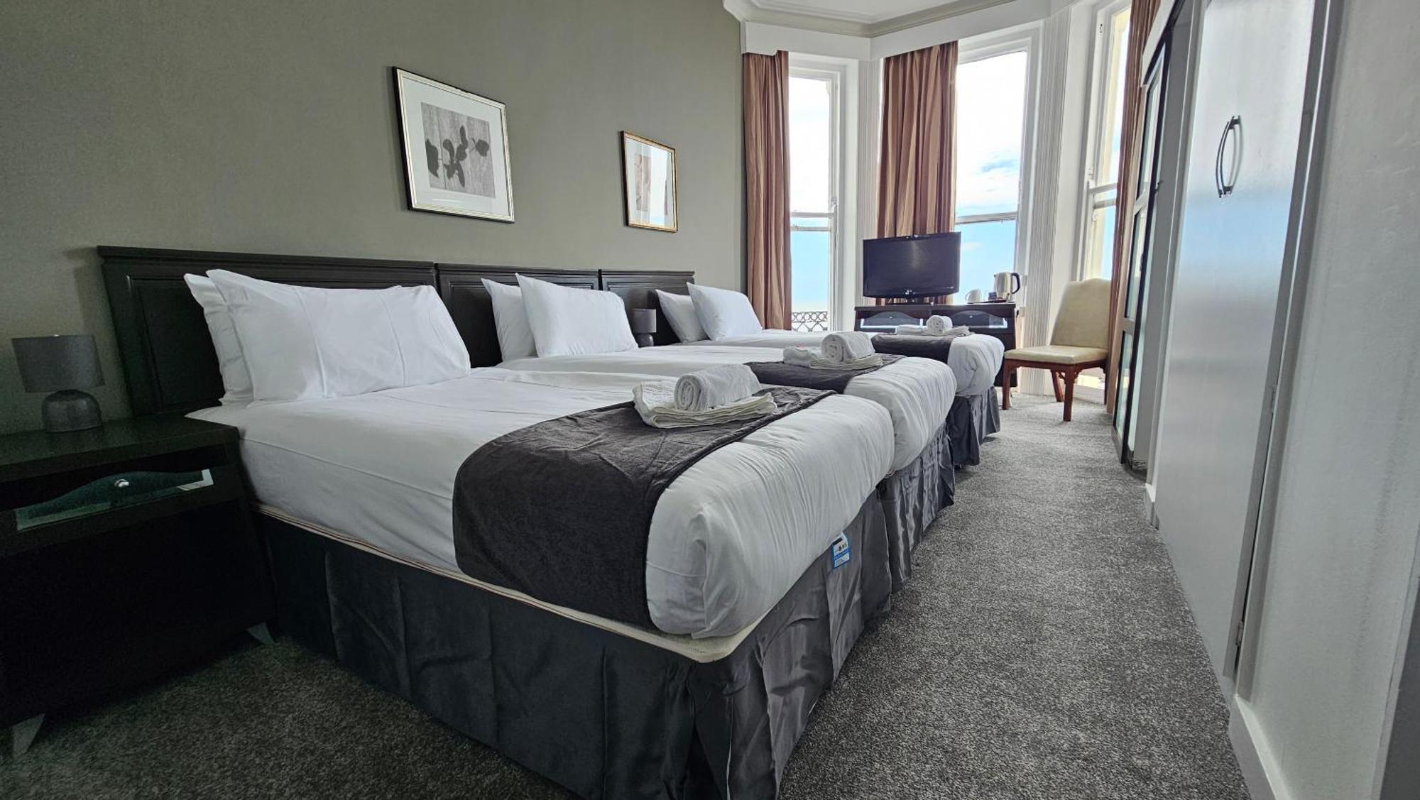 The Strand Hotel AEGON International Exteriér fotografie