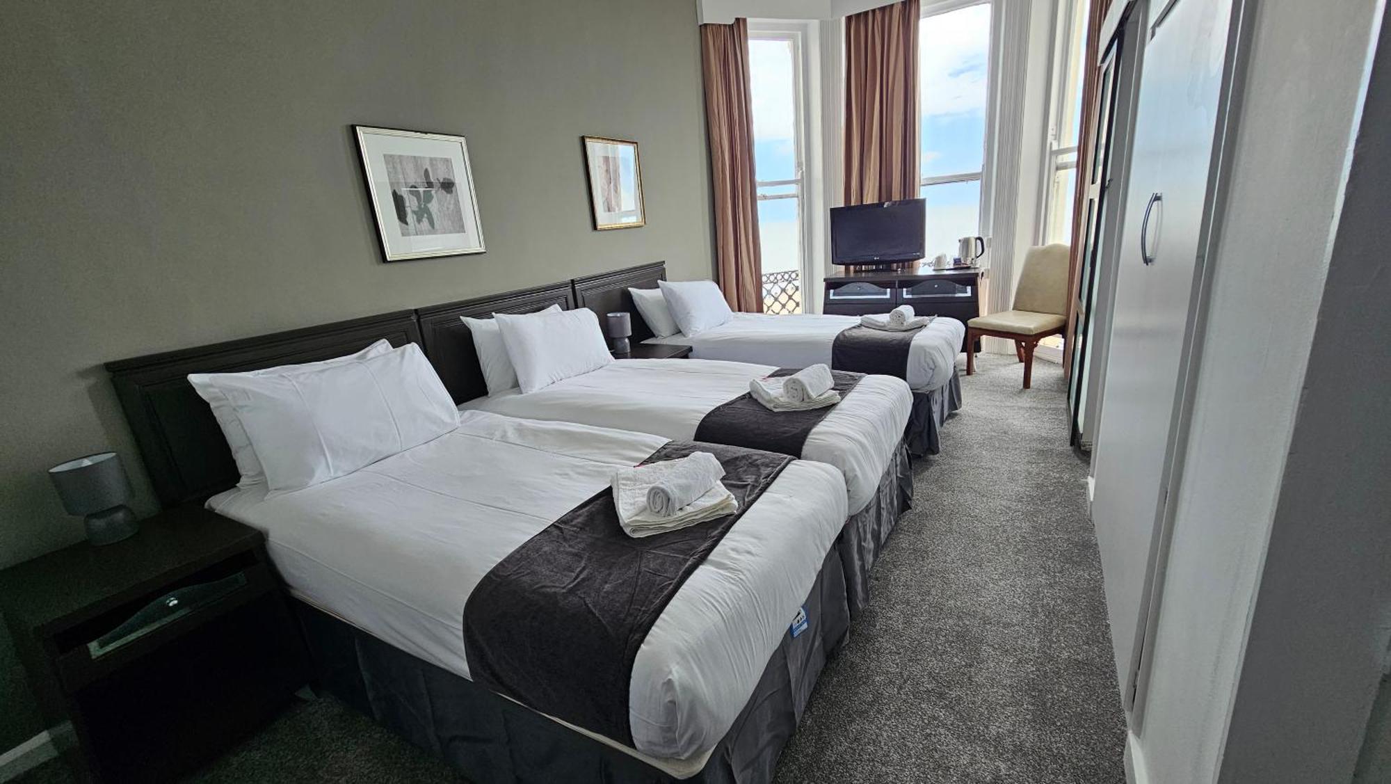 The Strand Hotel AEGON International Exteriér fotografie