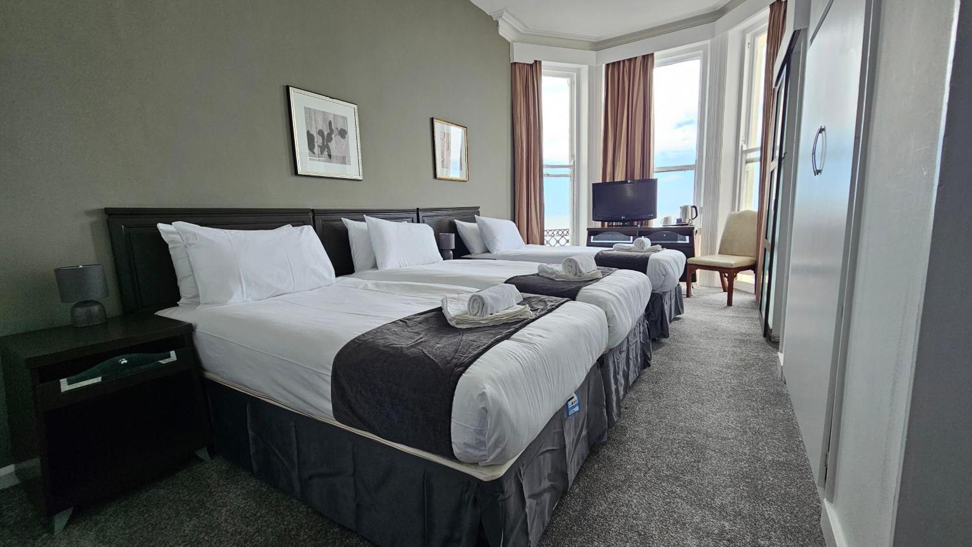 The Strand Hotel AEGON International Exteriér fotografie